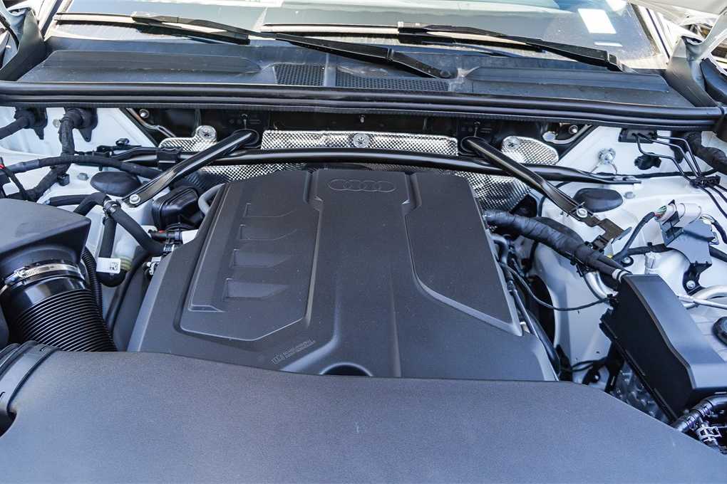 Thumbnail: 2025 Audi Q5 - 30