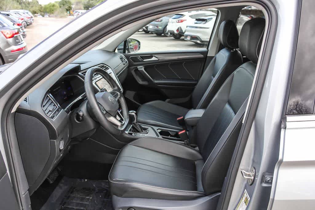 Thumbnail: 2022 Volkswagen Tiguan - 19