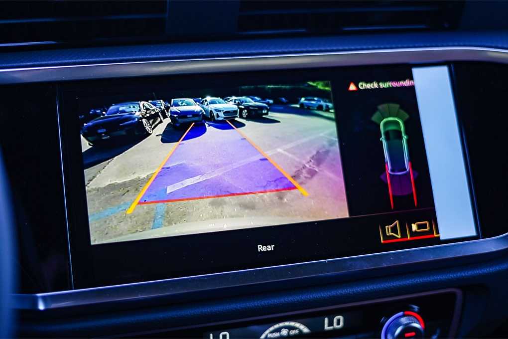 Thumbnail: 2025 Audi Q3 - 23