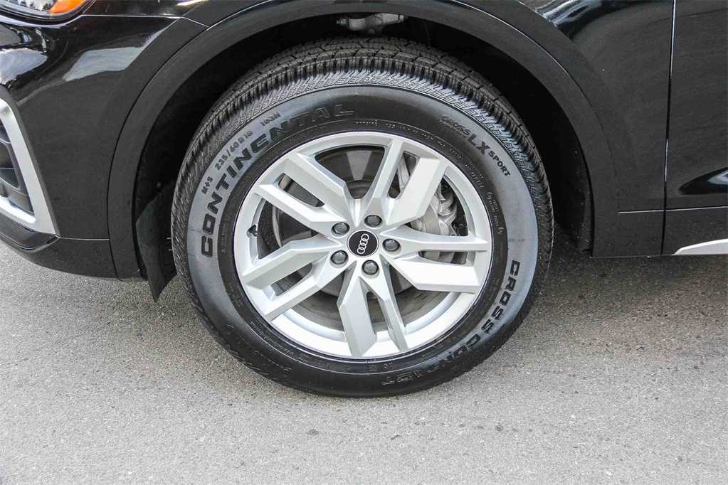 Thumbnail: 2023 Audi Q5 - 10