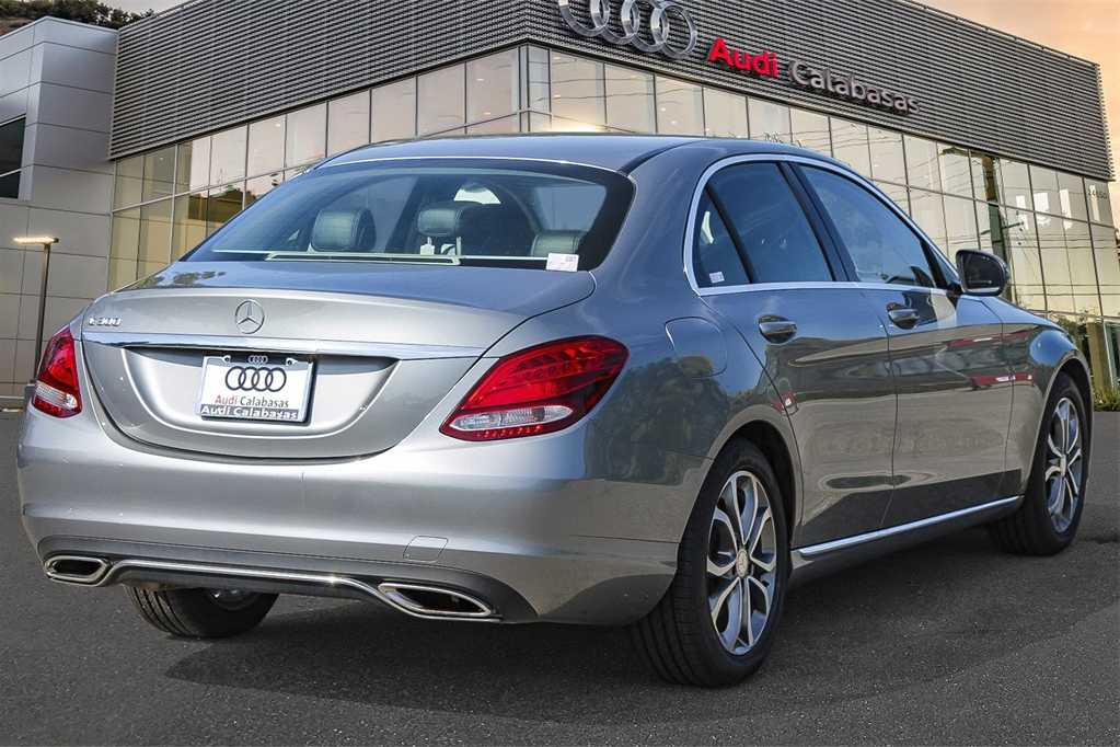 Thumbnail: 2016 Mercedes-Benz C-Class - 4