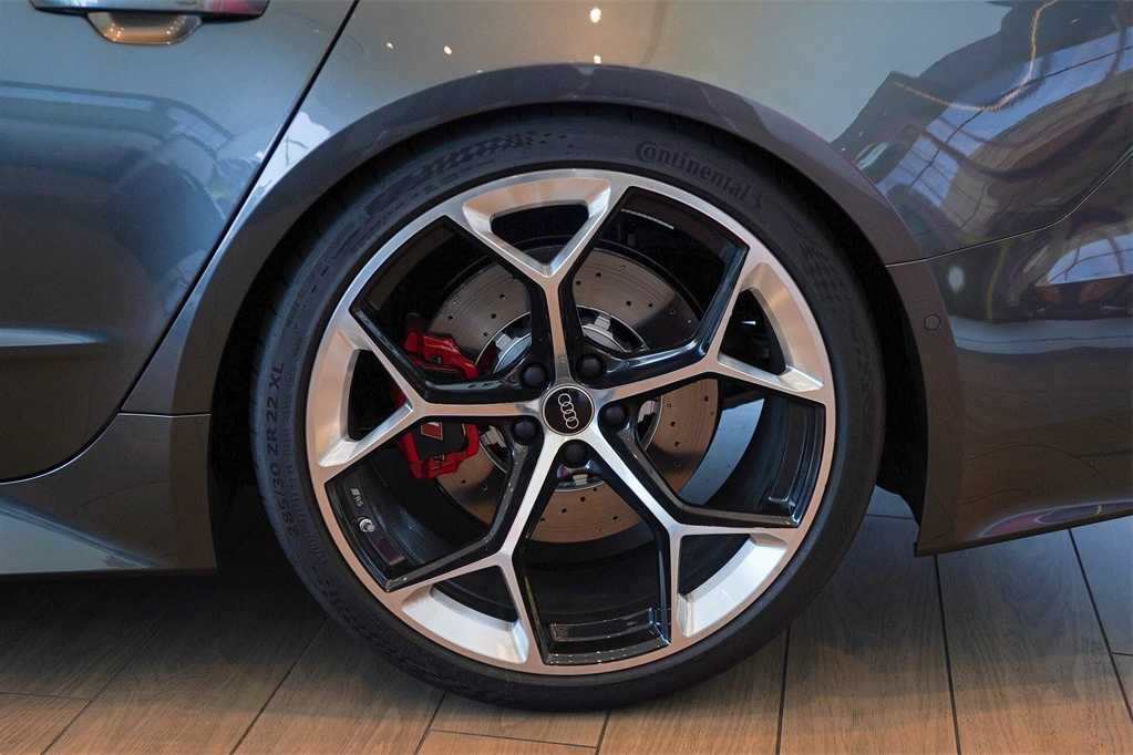 Thumbnail: 2026 Audi RS 7 - 10