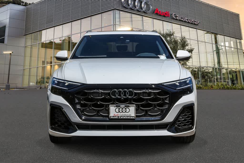 Thumbnail: 2026 Audi Q8 - 6