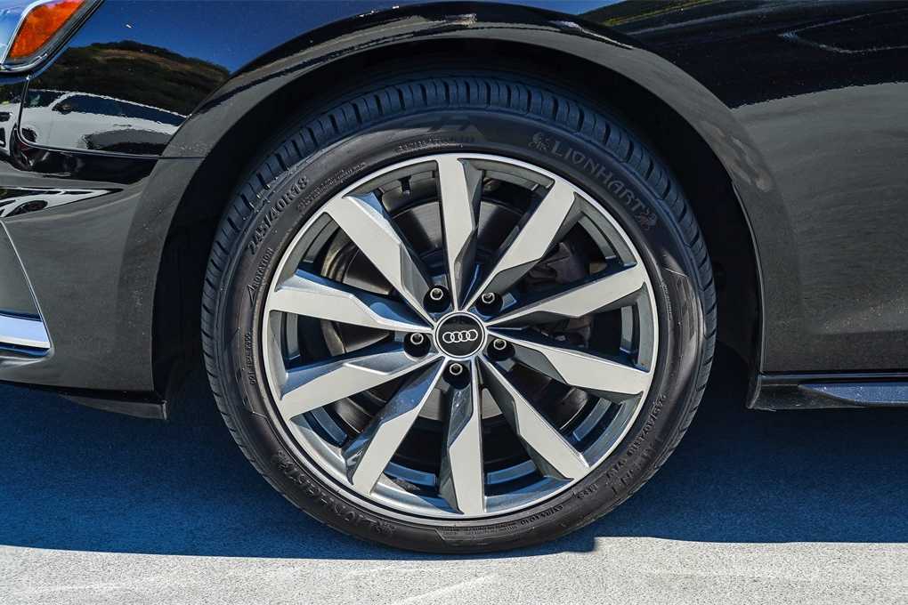 Thumbnail: 2022 Audi A4 - 10