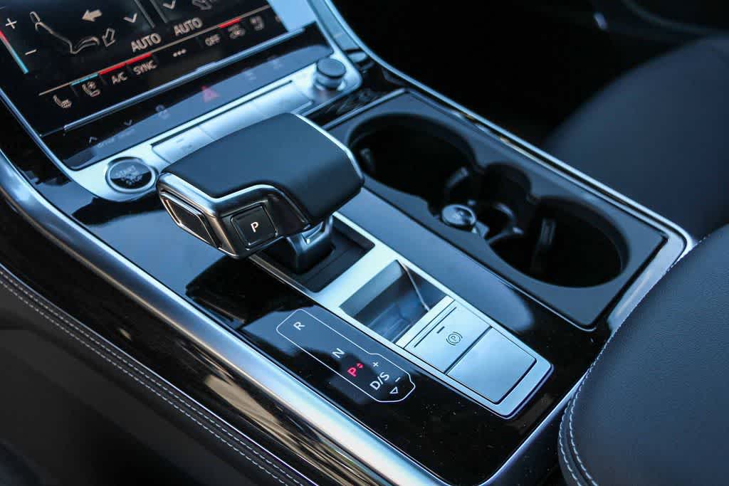 Thumbnail: 2025 Audi Q7 - 20