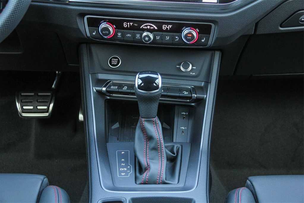 Thumbnail: 2025 Audi Q3 - 14