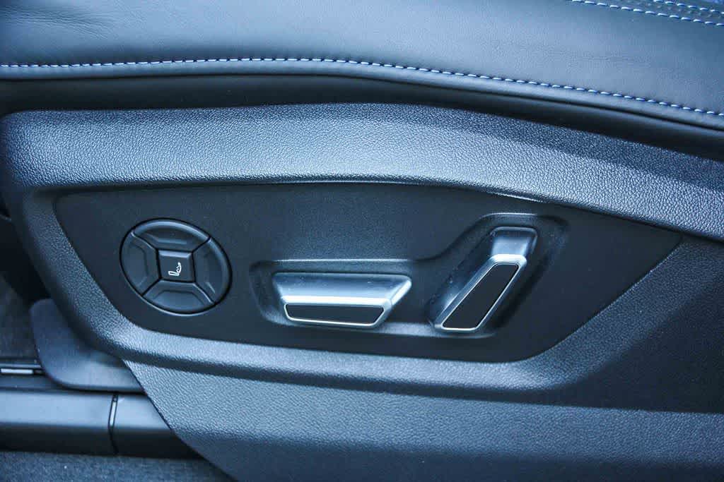 Thumbnail: 2026 Audi RS Q8 - 18