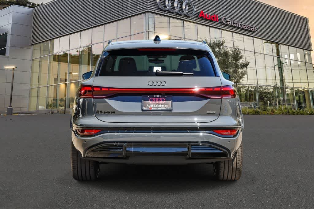 Thumbnail: 2027 Audi Q6 e-tron - 5