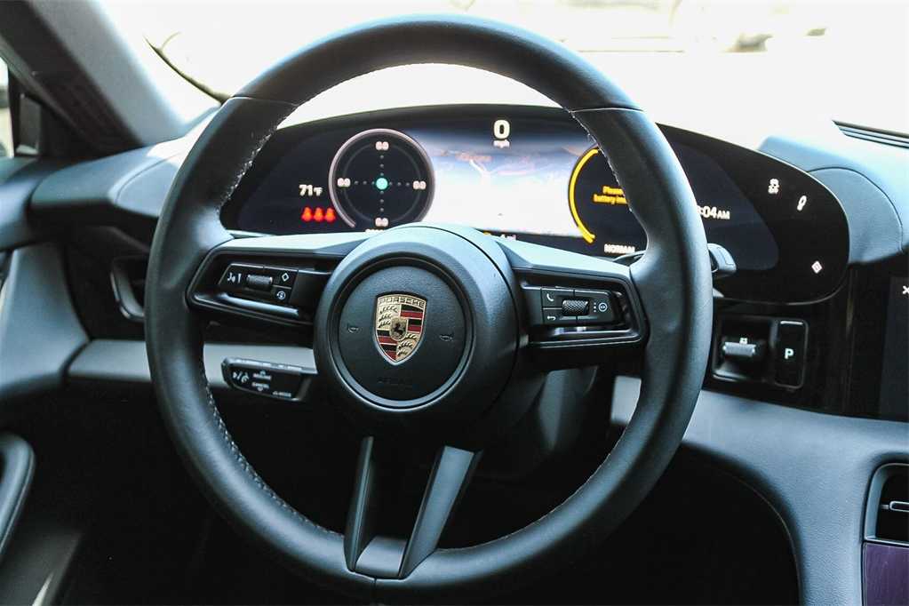 Thumbnail: 2023 Porsche Taycan - 15