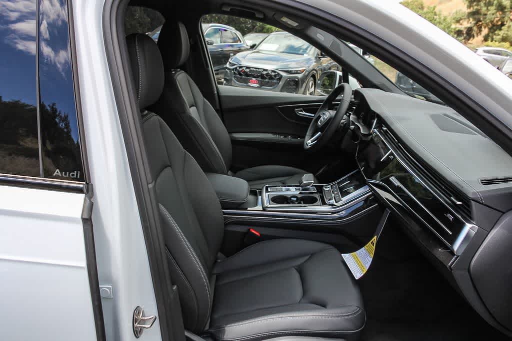 Thumbnail: 2026 Audi Q7 - 18