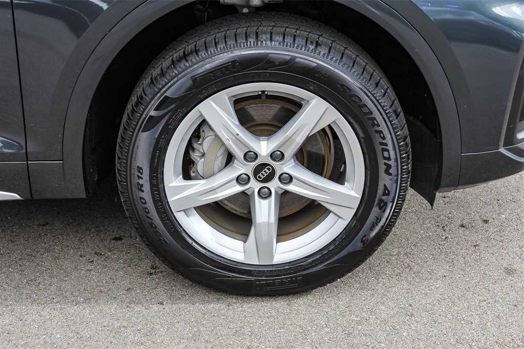 Thumbnail: 2023 Audi Q5 - 9