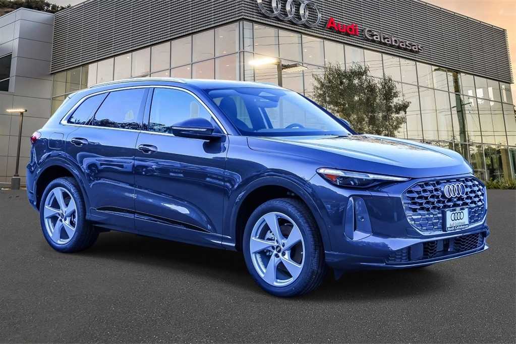 Thumbnail: 2025 Audi Q5 - 5