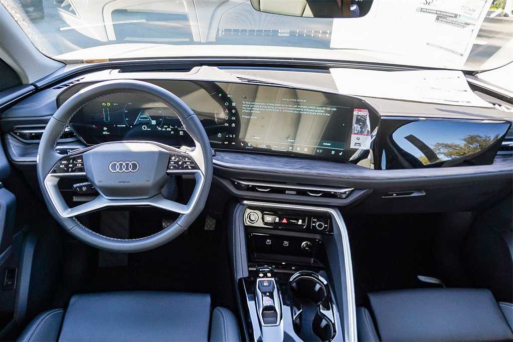 Thumbnail: 2025 Audi Q5 - 12