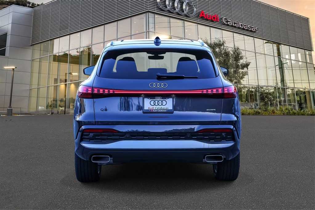 Thumbnail: 2025 Audi Q5 - 3