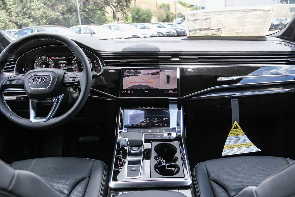 Thumbnail: 2026 Audi Q7 - 13