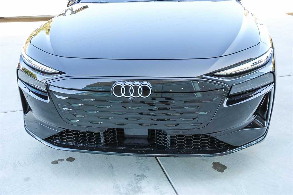 Thumbnail: 2025 Audi e-tron S - 8
