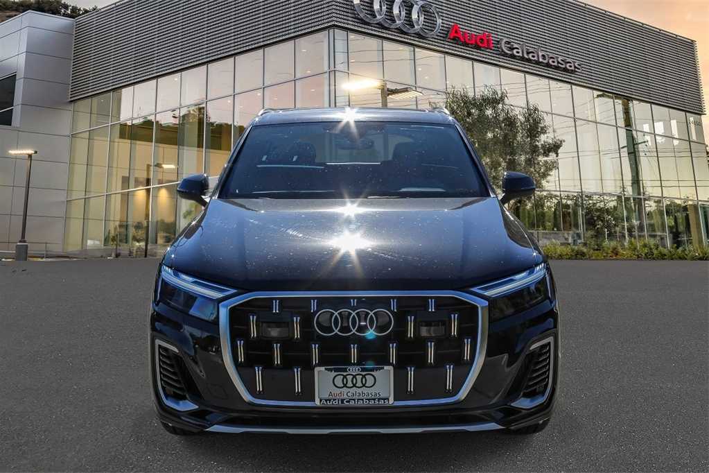 Thumbnail: 2025 Audi Q7 - 6