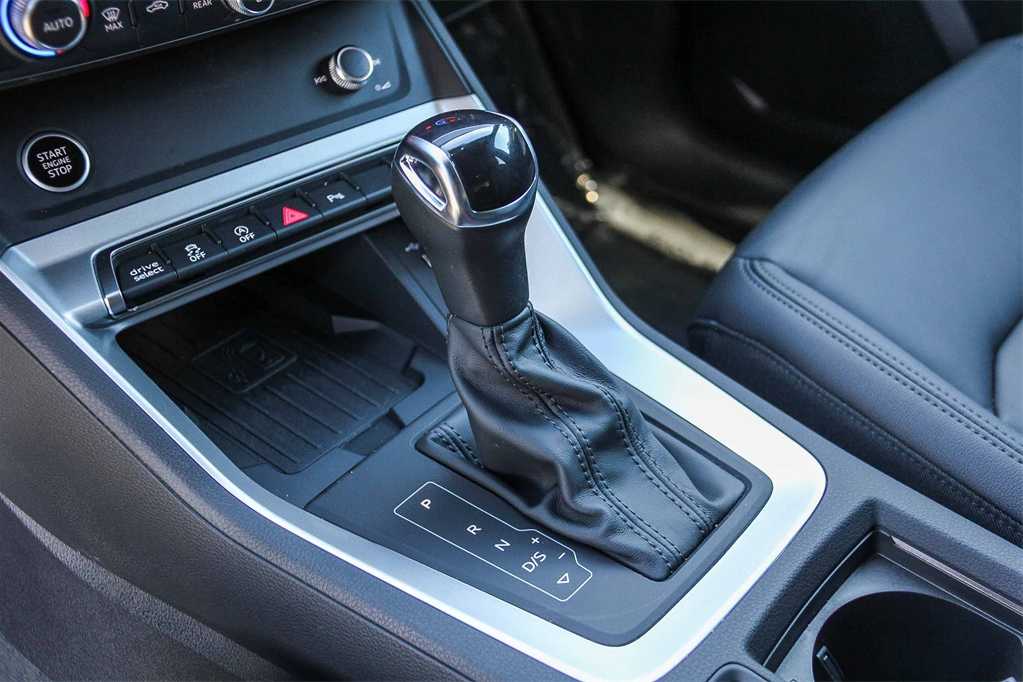 Thumbnail: 2025 Audi Q3 - 18