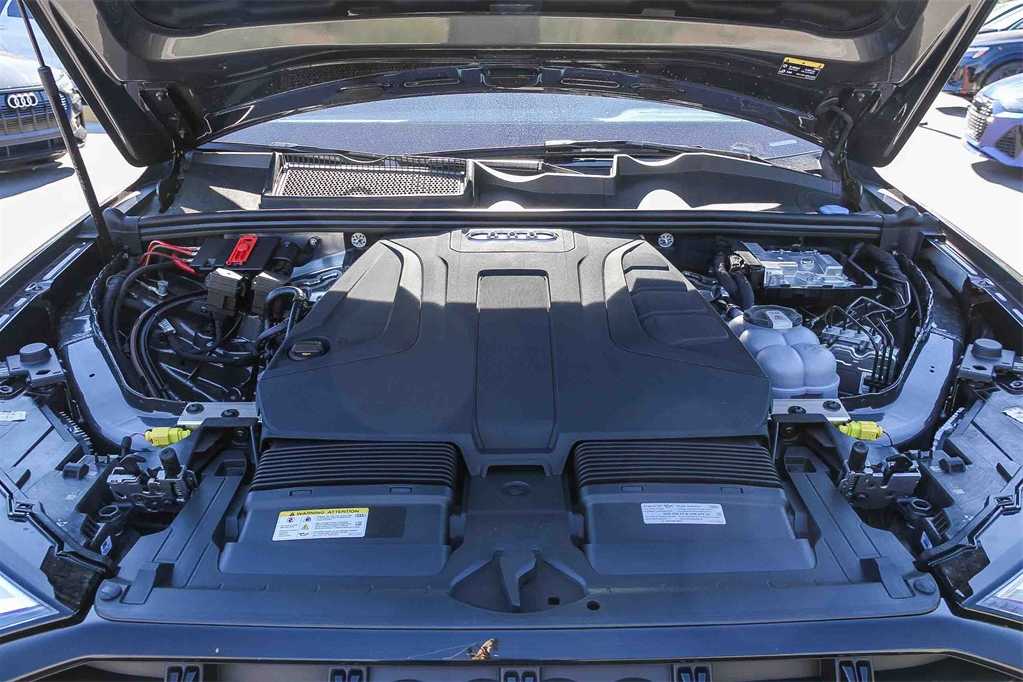 Thumbnail: 2025 Audi Q7 - 27