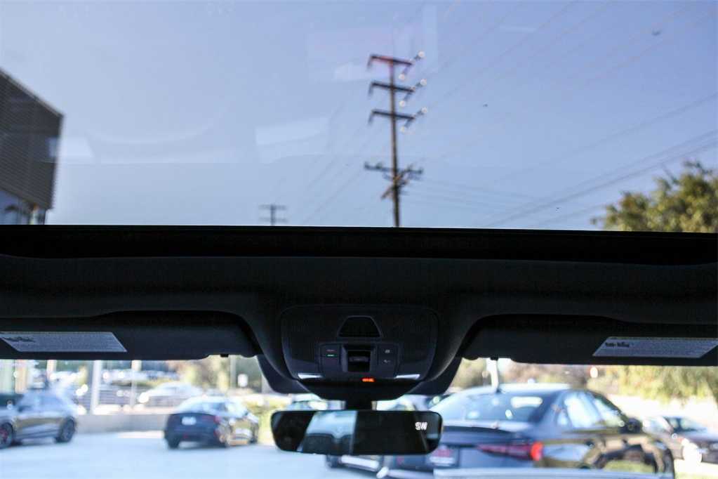 Thumbnail: 2026 Audi RS 3 - 12