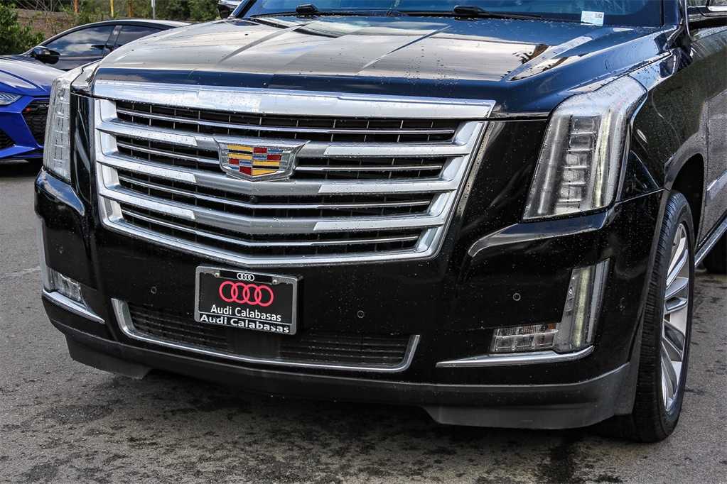 Thumbnail: 2017 Cadillac Escalade - 8