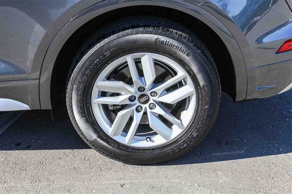 Thumbnail: 2022 Audi Q5 - 10