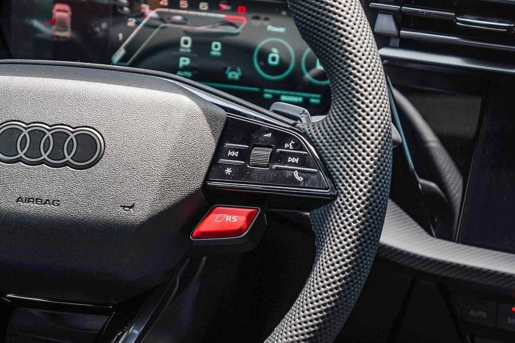 Thumbnail: 2026 Audi RS 3 - 17
