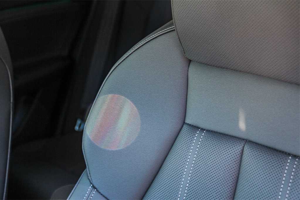 Thumbnail: 2025 Audi Q6 e-tron - 25