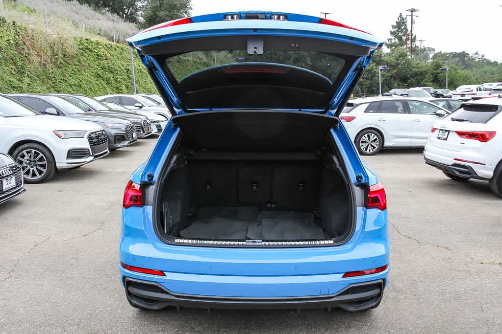 Thumbnail: 2023 Audi Q3 - 25
