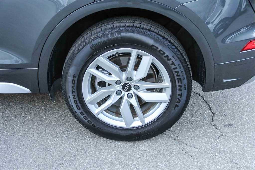 Thumbnail: 2022 Audi Q5 - 10