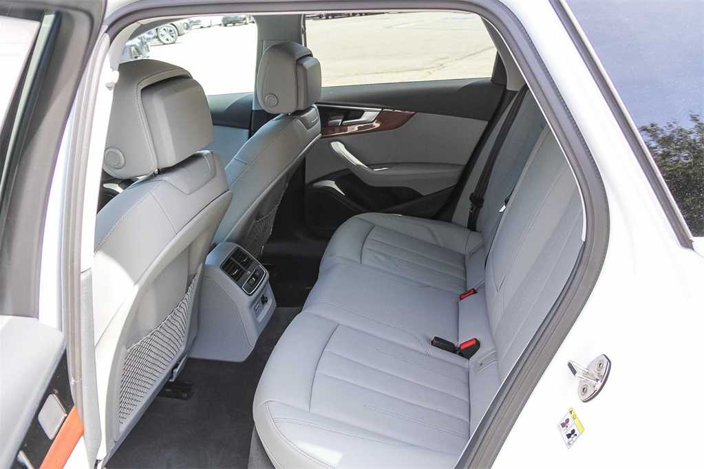 Thumbnail: 2023 Audi A4 - 17