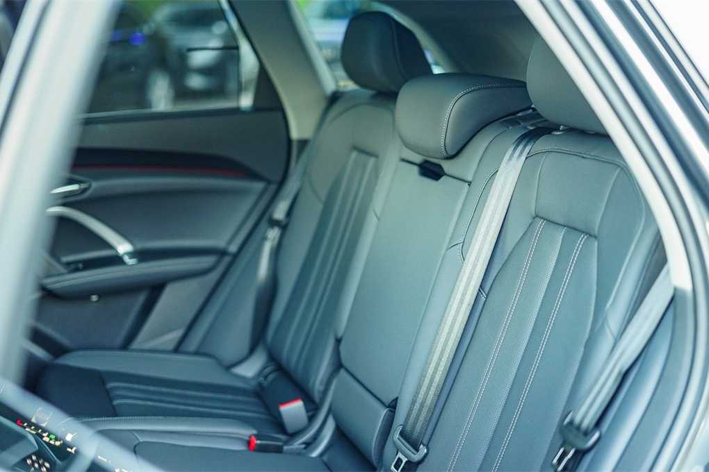 Thumbnail: 2025 Audi Q5 - 19