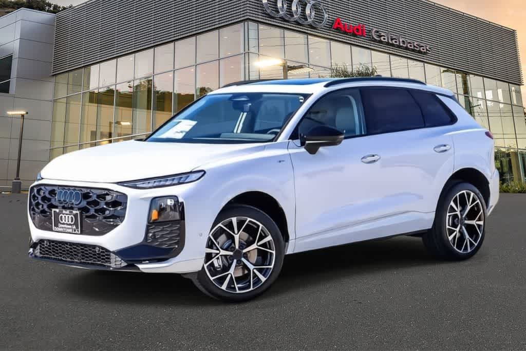 Thumbnail: 2026 Audi Q3 - 1