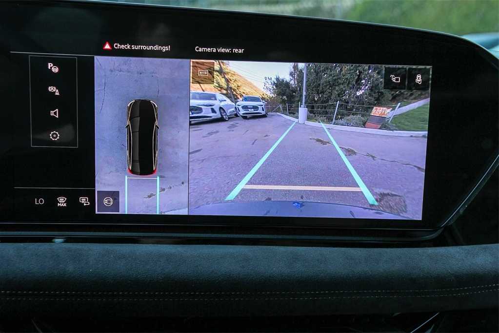 Thumbnail: 2025 Audi e-tron S - 23