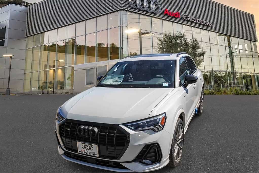 Thumbnail: 2025 Audi Q3 - 1