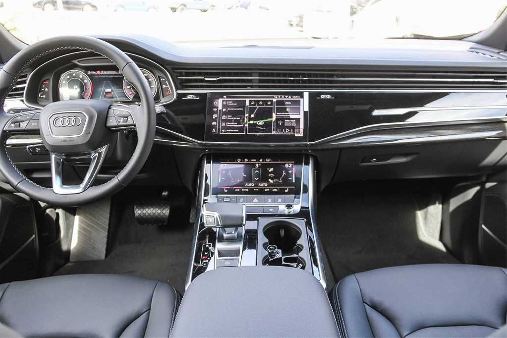 Thumbnail: 2026 Audi Q8 - 13