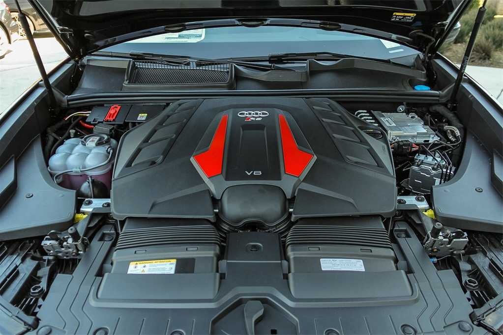 Thumbnail: 2026 Audi RS Q8 - 26