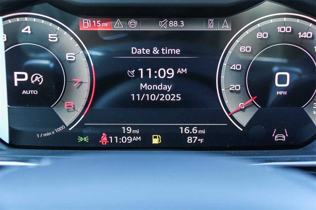 Thumbnail: 2025 Audi A8 - 24