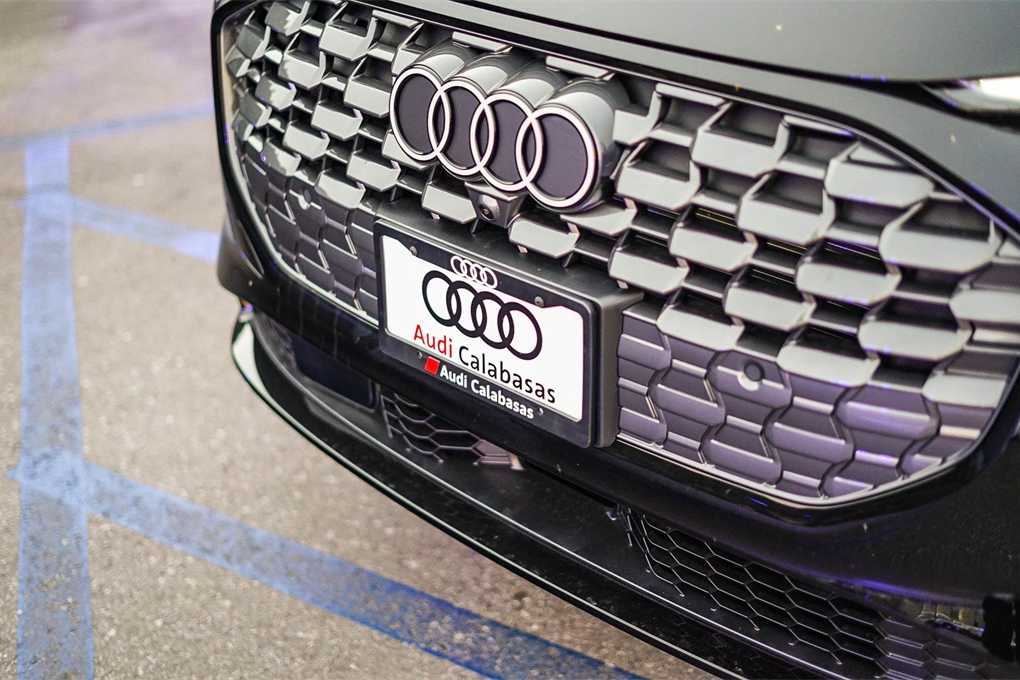 Thumbnail: 2025 Audi Q5 - 8