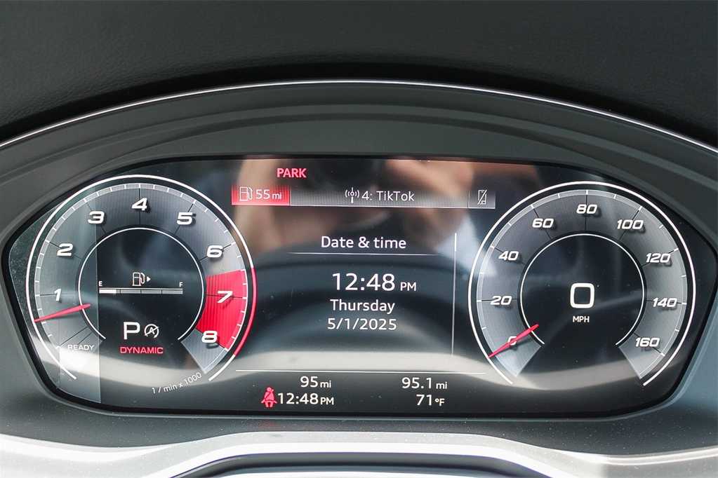 Thumbnail: 2024 Audi SQ5 - 26