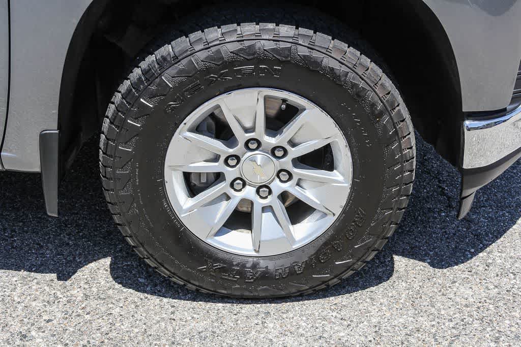 Thumbnail: 2021 Chevrolet Silverado 1500 - 9