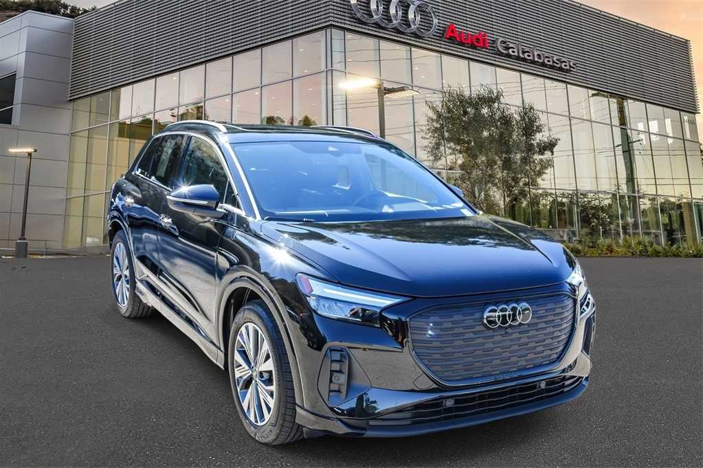 Thumbnail: 2025 Audi Q4 e-tron - 5