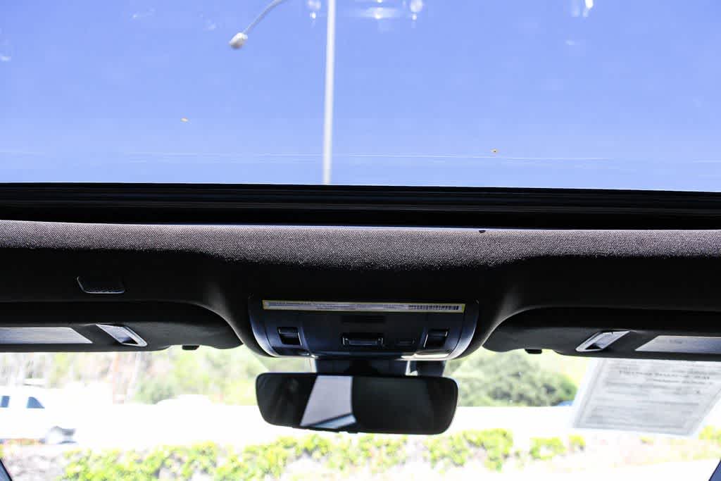 Thumbnail: 2023 Lexus IS - 10