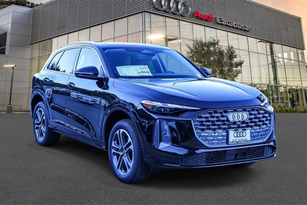 Thumbnail: 2025 Audi Q5 - 5