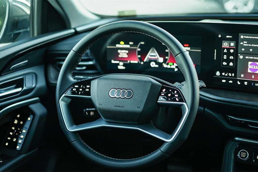 Thumbnail: 2025 Audi Q5 - 15