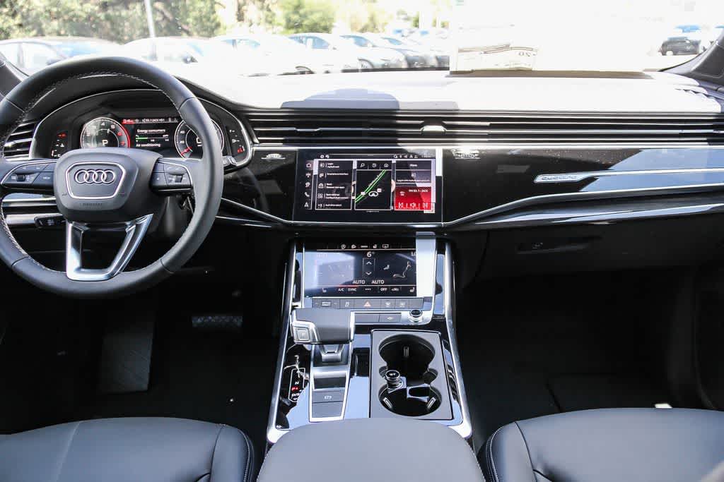 Thumbnail: 2026 Audi Q7 - 13