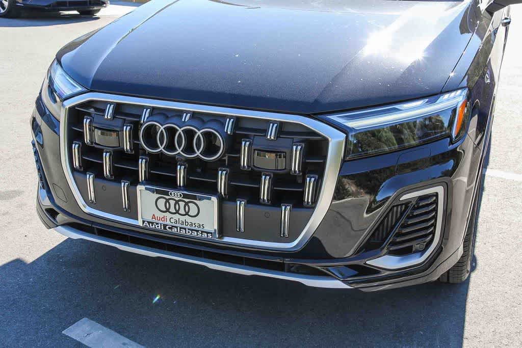 Thumbnail: 2025 Audi Q7 - 8