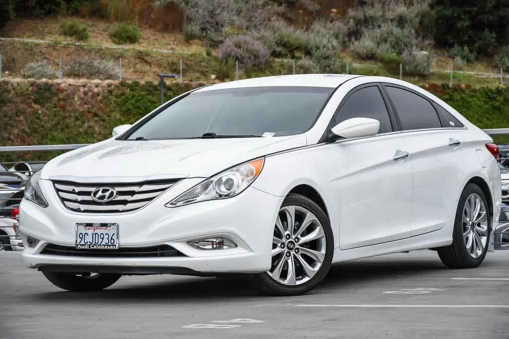 2013 Hyundai Sonata SE -
                Calabasas, CA