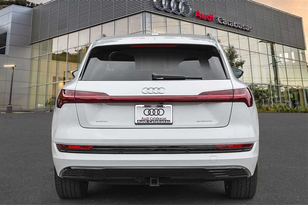 Thumbnail: 2022 Audi e-tron - 5