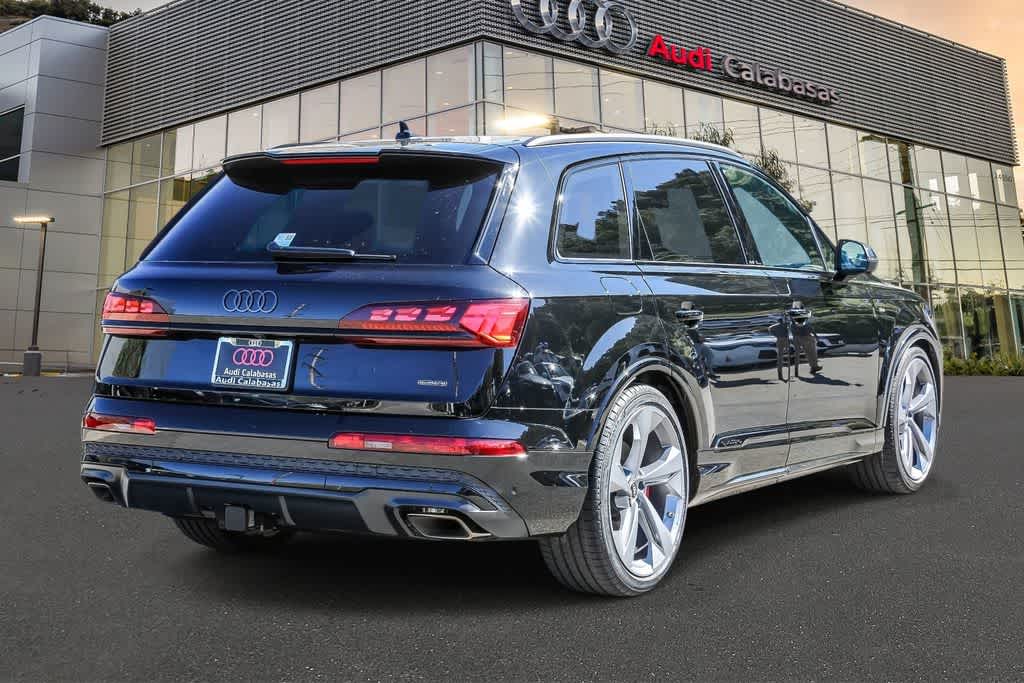 Thumbnail: 2026 Audi Q7 - 4